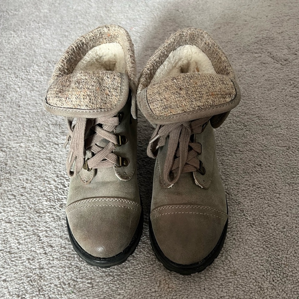 Women’s Roxy boots